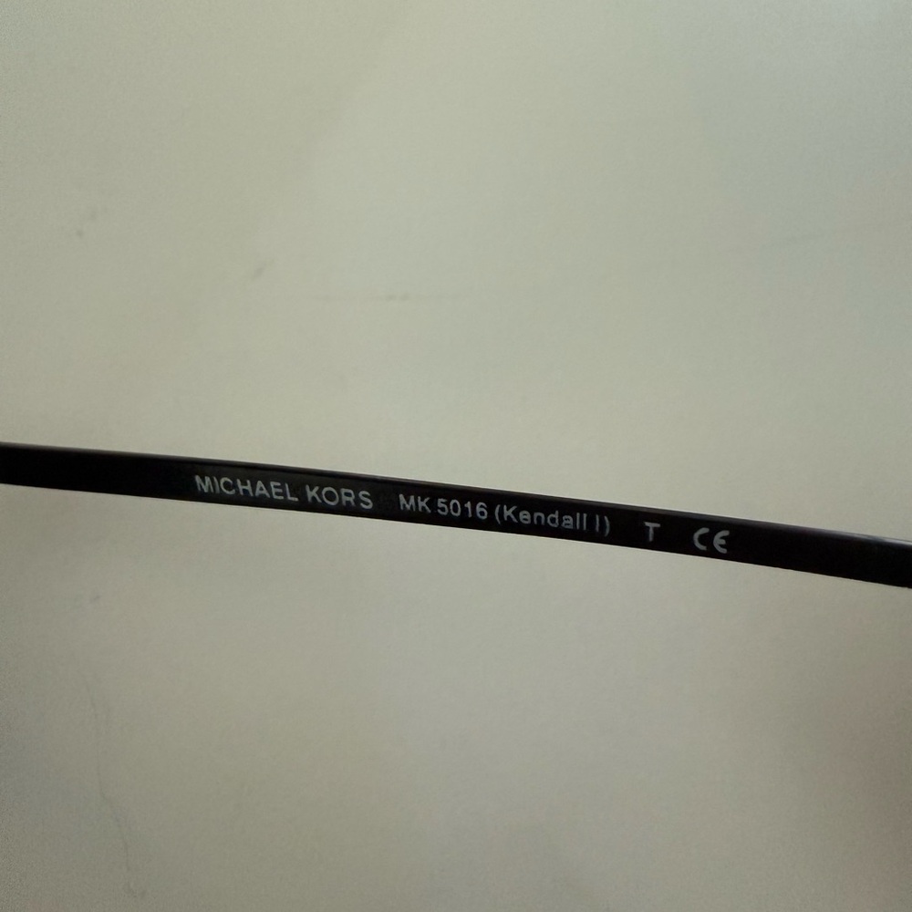 Stylish Black Michael Kors Sunglasses - Picture 11 of 12